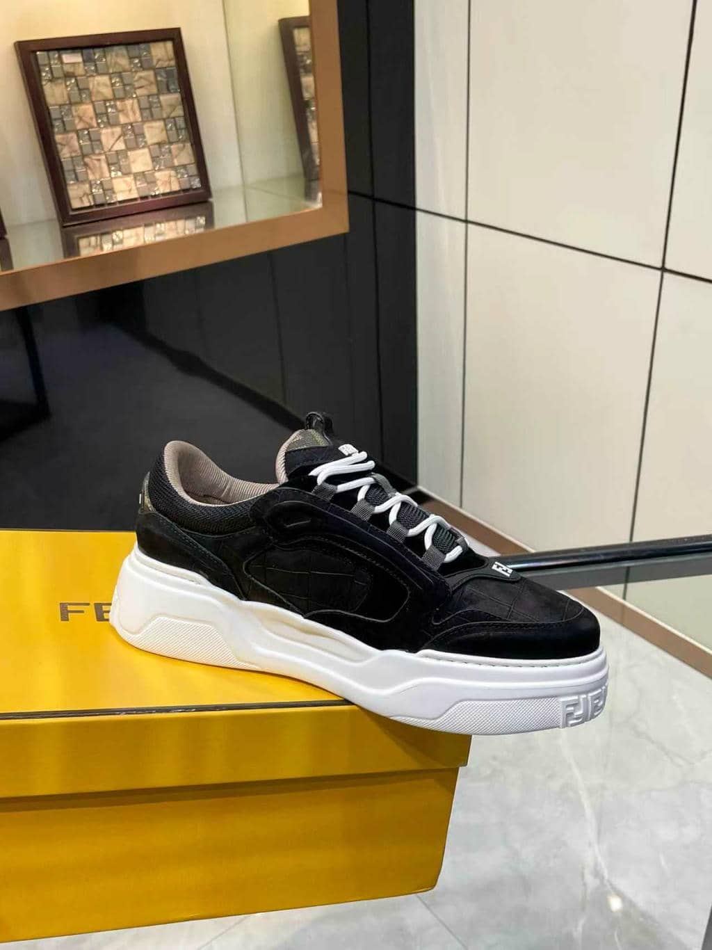 Fendi Sneaker Man-10